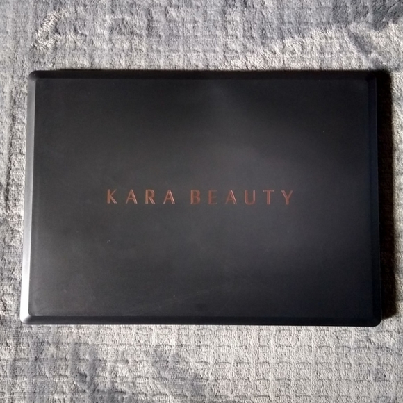 NIB Professional Eyeshadow Palette - Picture 8 of 10